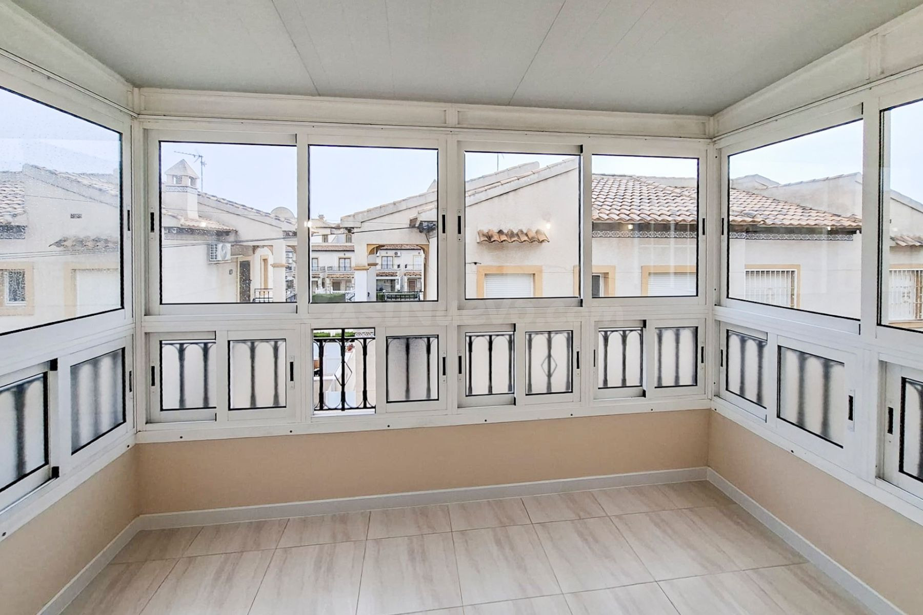 Bungalow 2 habitaciones 51m² en venta - Punta Prima - foto 4