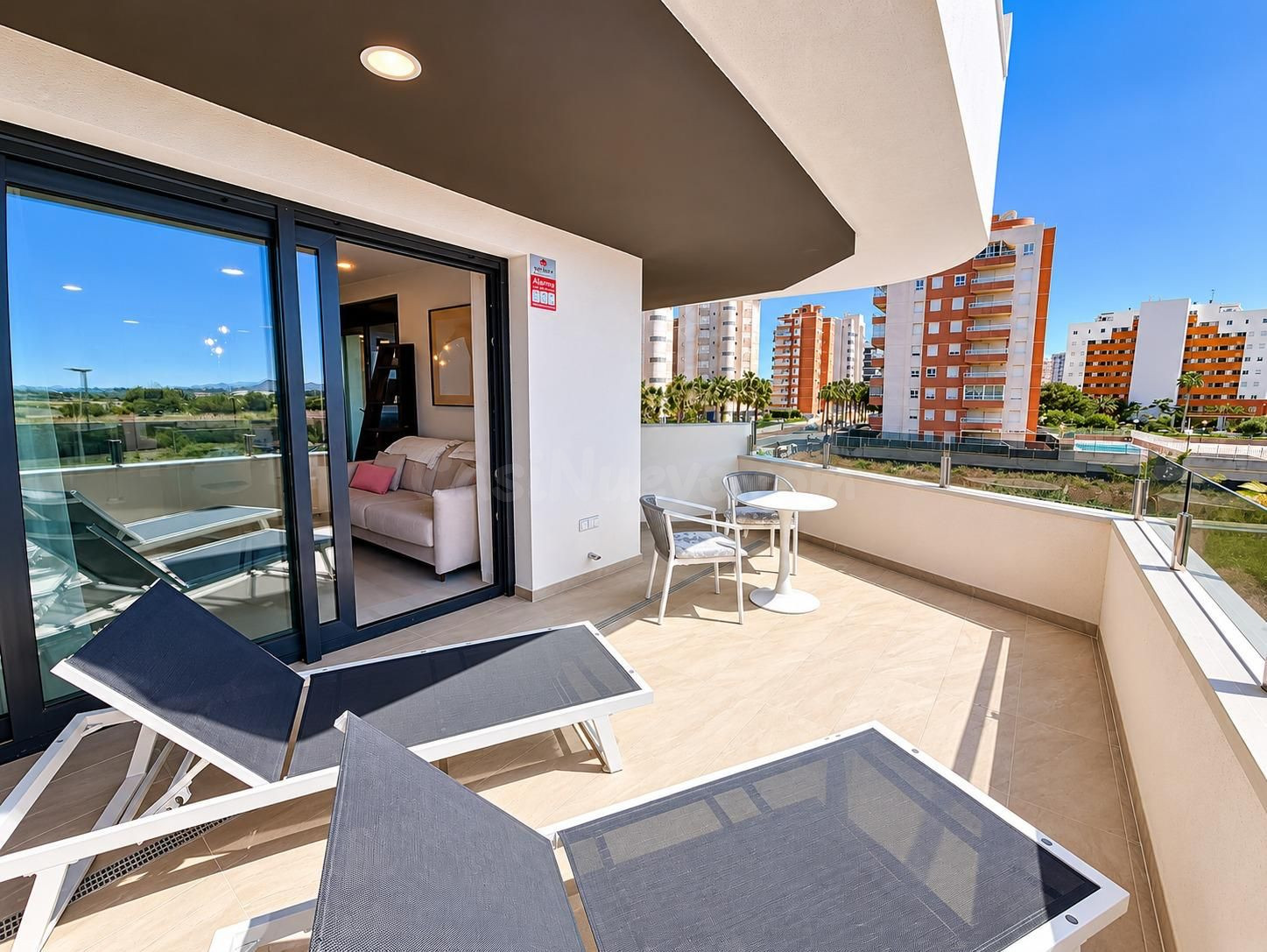 Apartamento 2 habitaciones 77m² en venta - Avenida del puert - foto 4