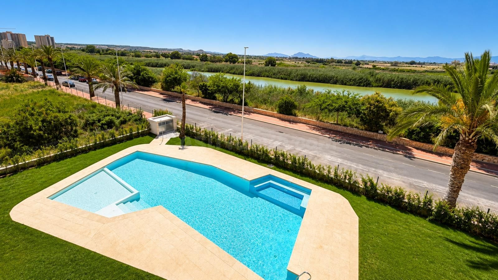 Apartamento 2 habitaciones 77m² en venta - Avenida del puert - foto 5