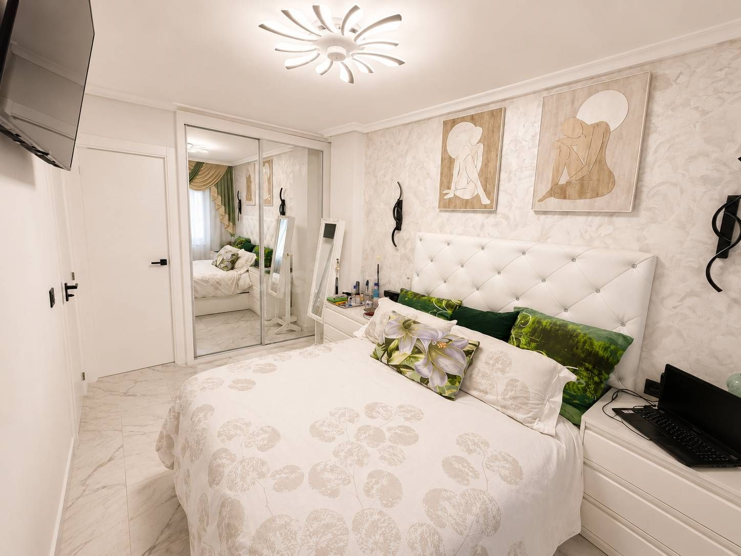 Apartamento 4 habitaciones 118m² en venta - Estacion de auto - foto 2