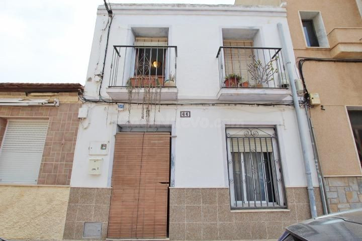 Casa 3 habitaciones 68m² en venta - CENTRO