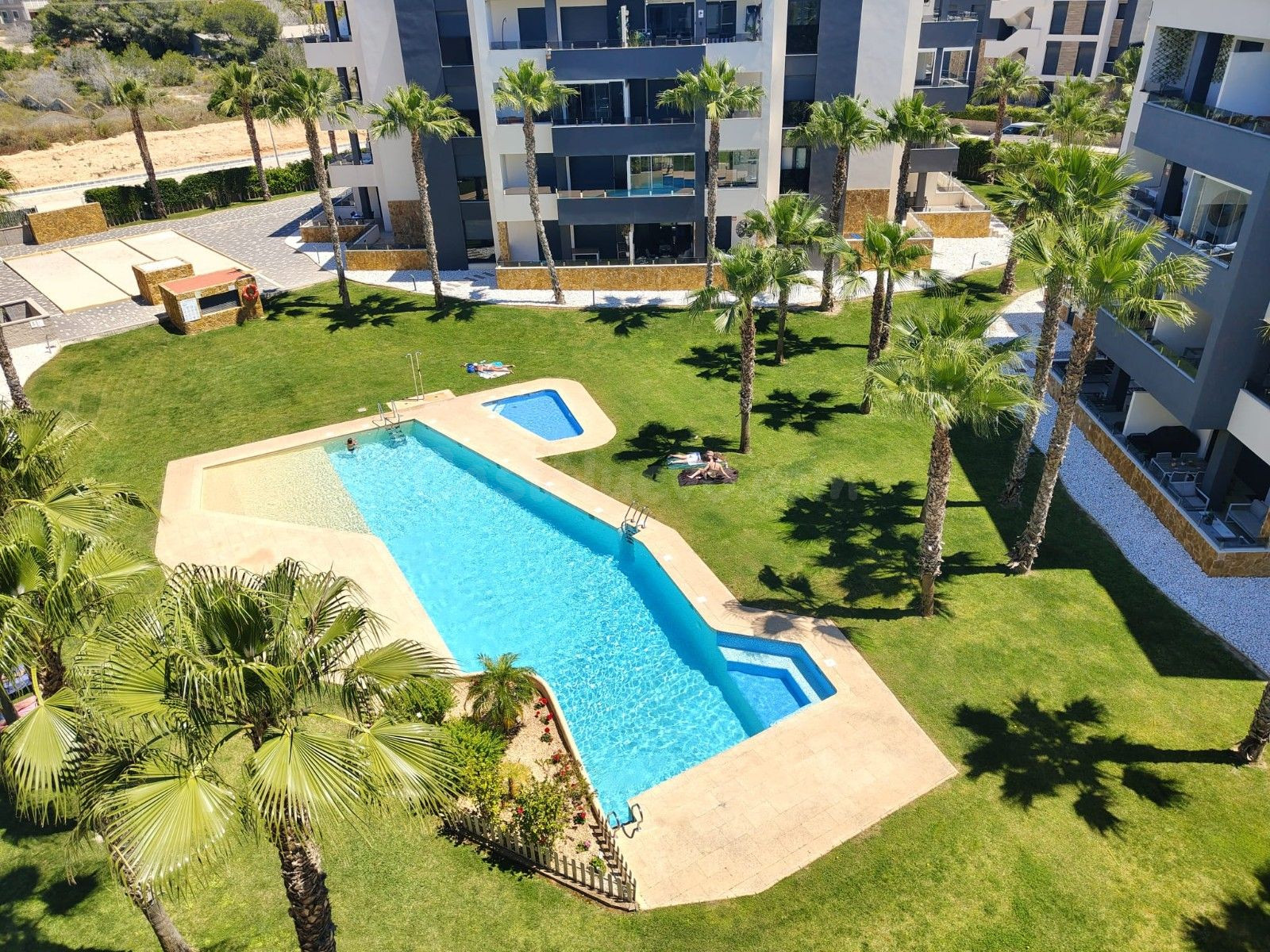Apartamento 3 habitaciones 90m² en venta - PAU 26