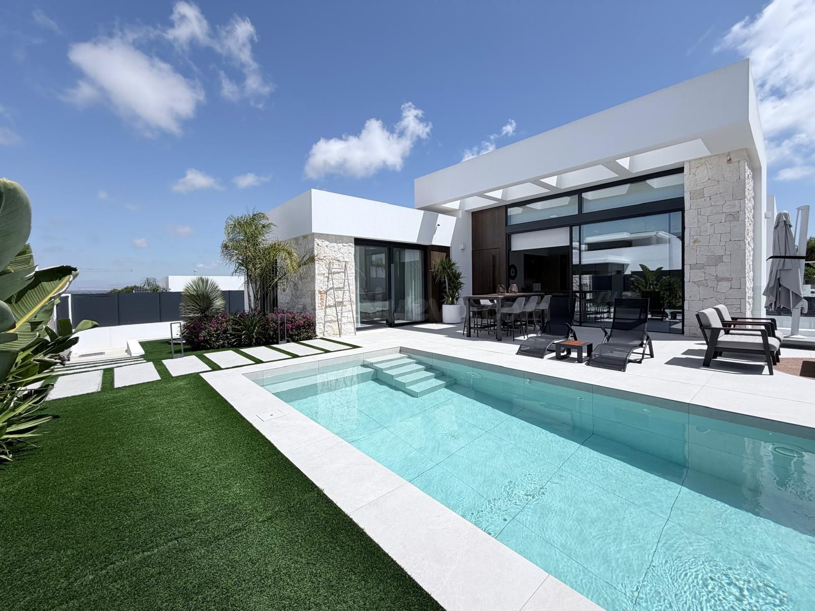 Villa 4 habitaciones en venta - Fuente Alegre - El Chaparral