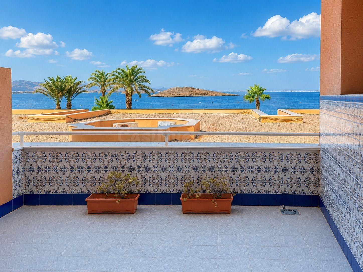 Apartamento que destaca por sus impresionantes vistas al Mar - foto 3