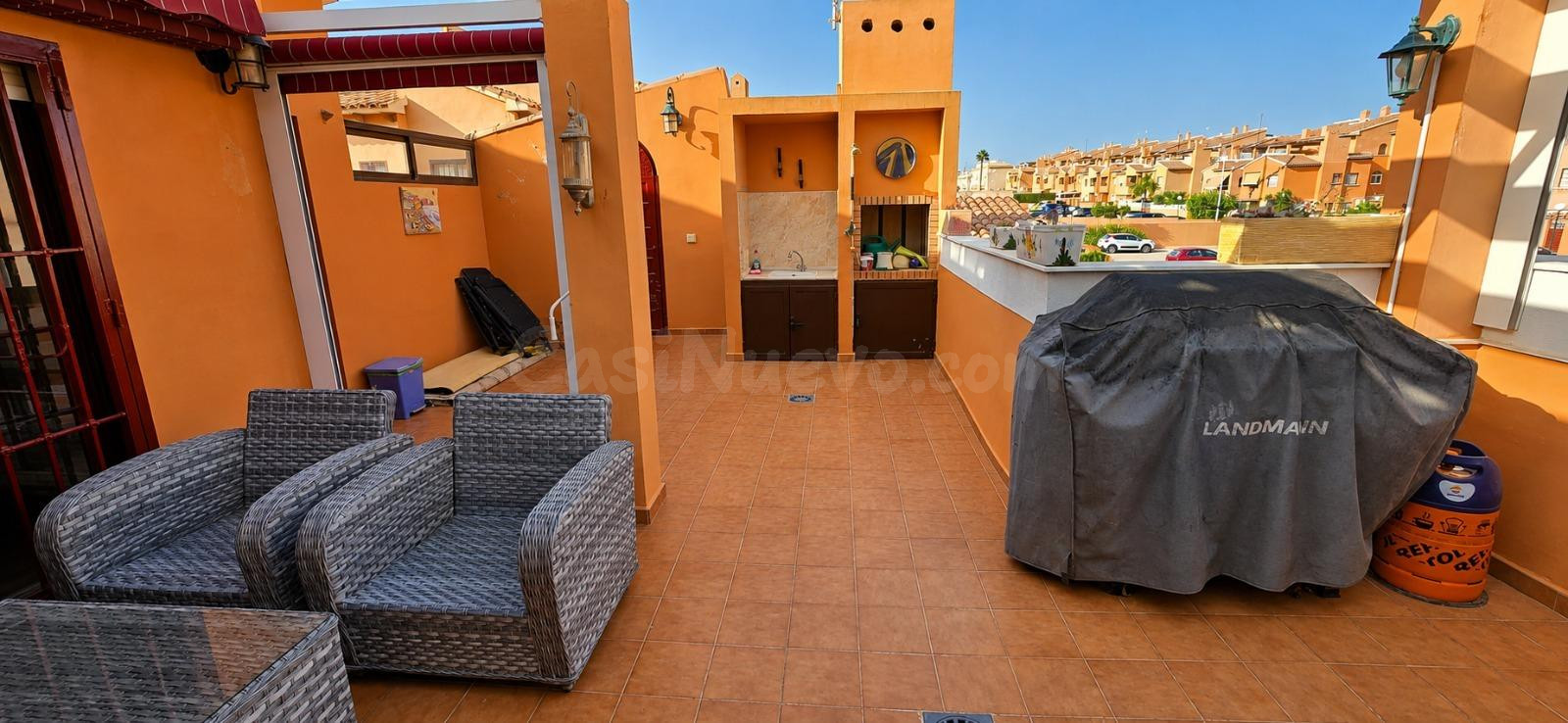 Bungalow alto de 2 dormitorios con gran terraza y piscina co - foto 2