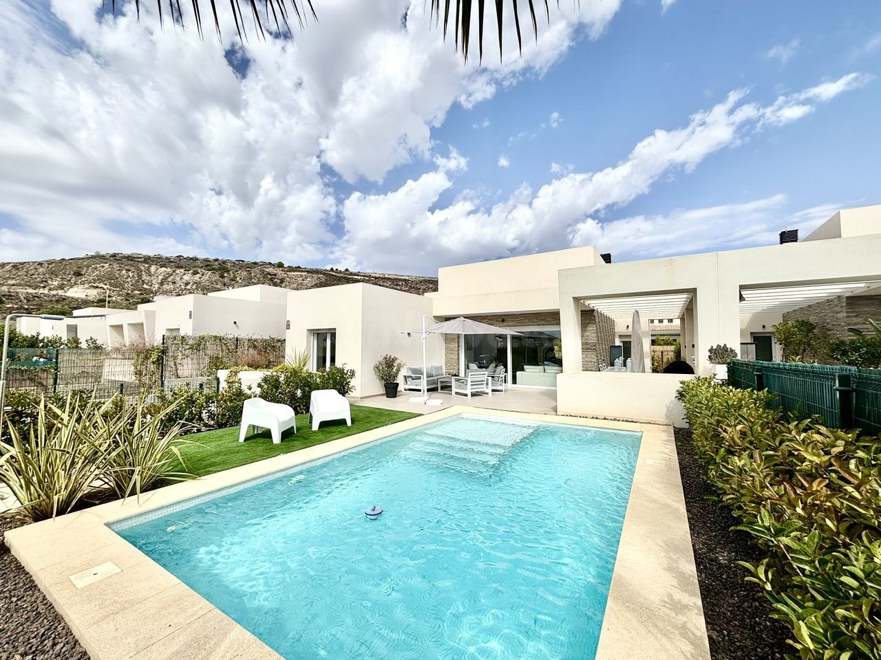 Villa 4 habitaciones 133m² en venta - Pueblo 3