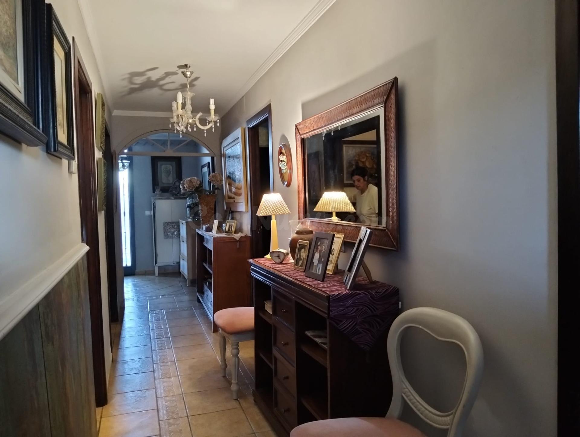 E. “ESPECTACULAR PARCELA CON 2 CASAS + PISCINA PRIVADA EN UN - foto 3