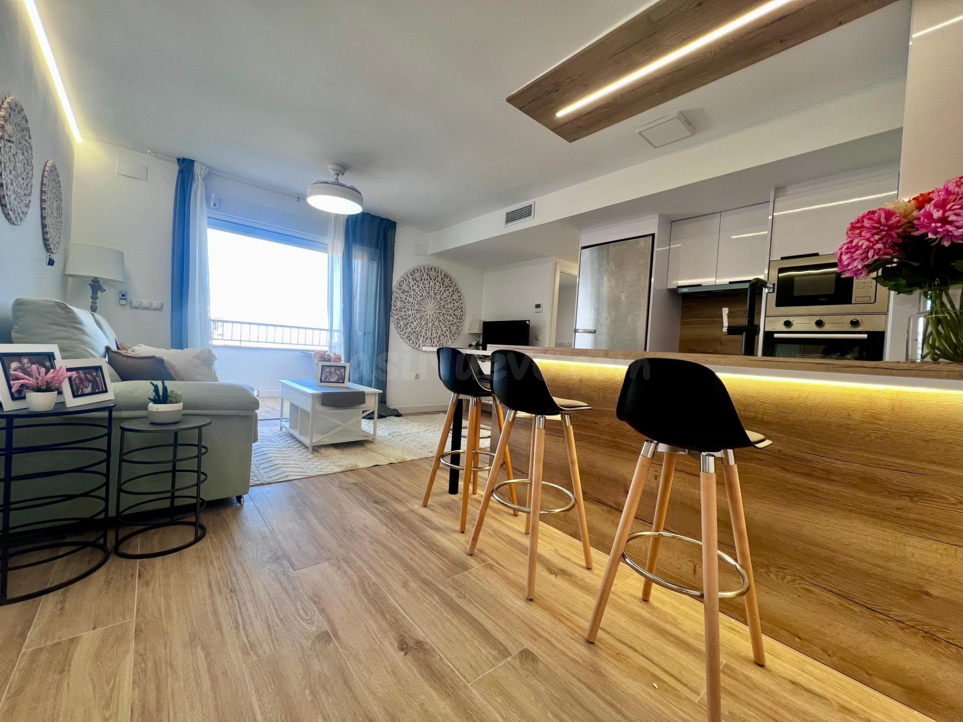 APARTAMENTO REFORMADO DE 3 DORMITORIOS 2 BAÑOS EN PUNTA PRIMA (ORIHUELA COSTA)