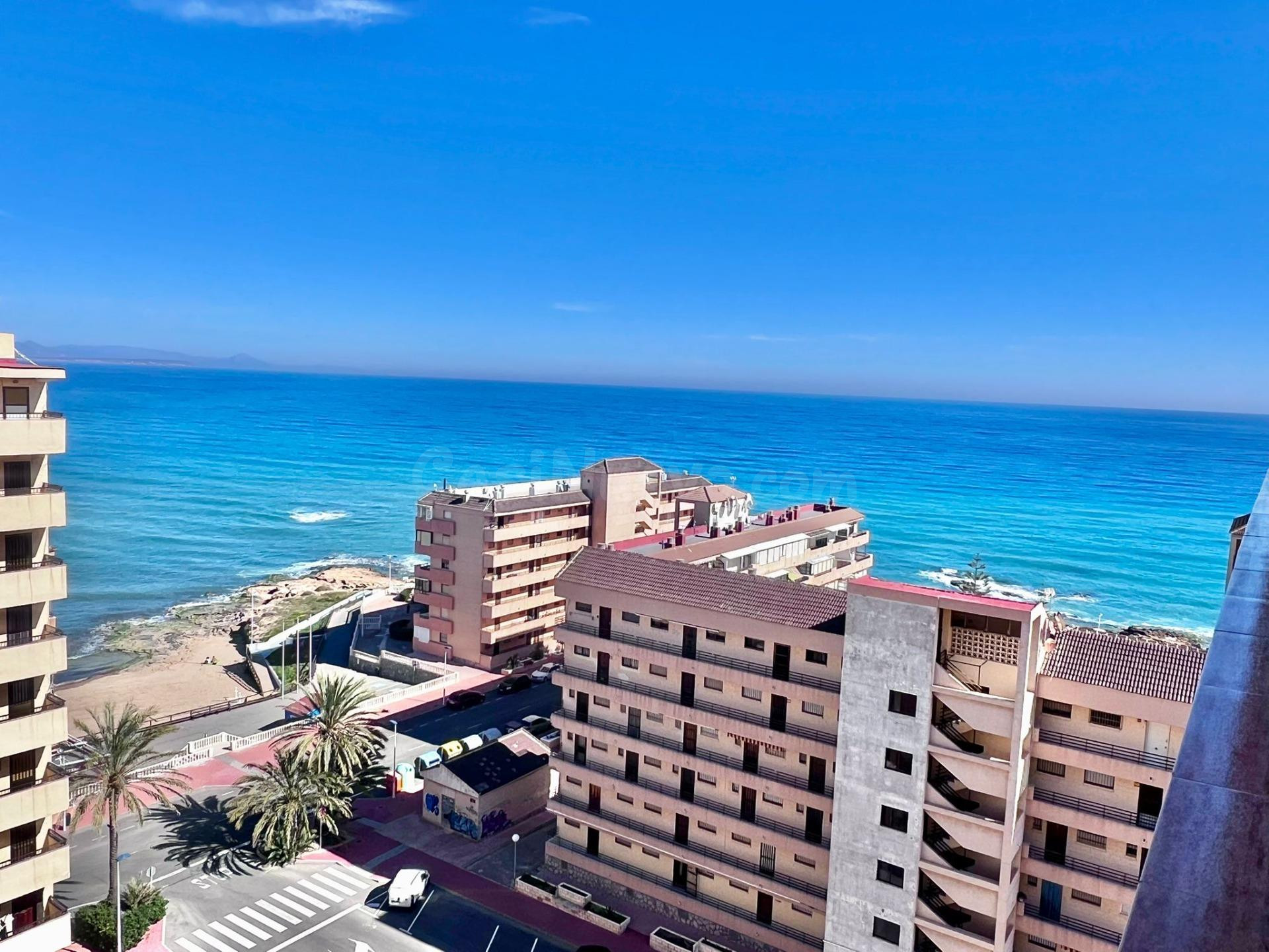 APARTAMENTO DE 2 DORMITORIOS Y 1 BAÑO EN LA MATA (TORREVIEJA - foto 2