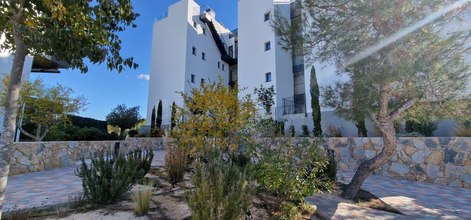 APARTAMENTO DE 3 DORMITORIOS Y 2 BAÑOS EN COLINAS GOLF (ORIH - foto 4