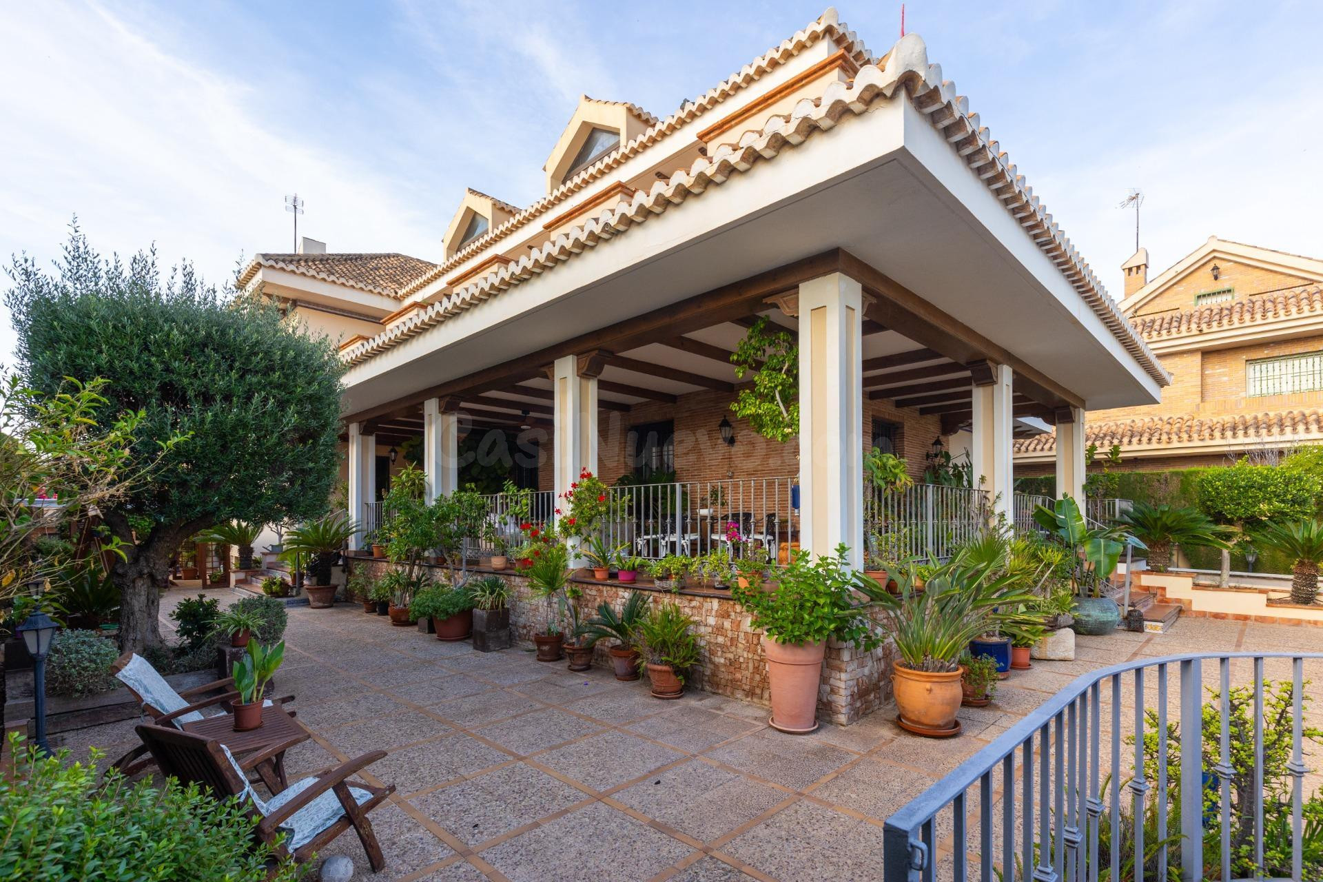 VILLA DE 6 DORMITORIOS Y 6 BAÑOS EN LA VELETA (TORREVIEJA) - foto 5