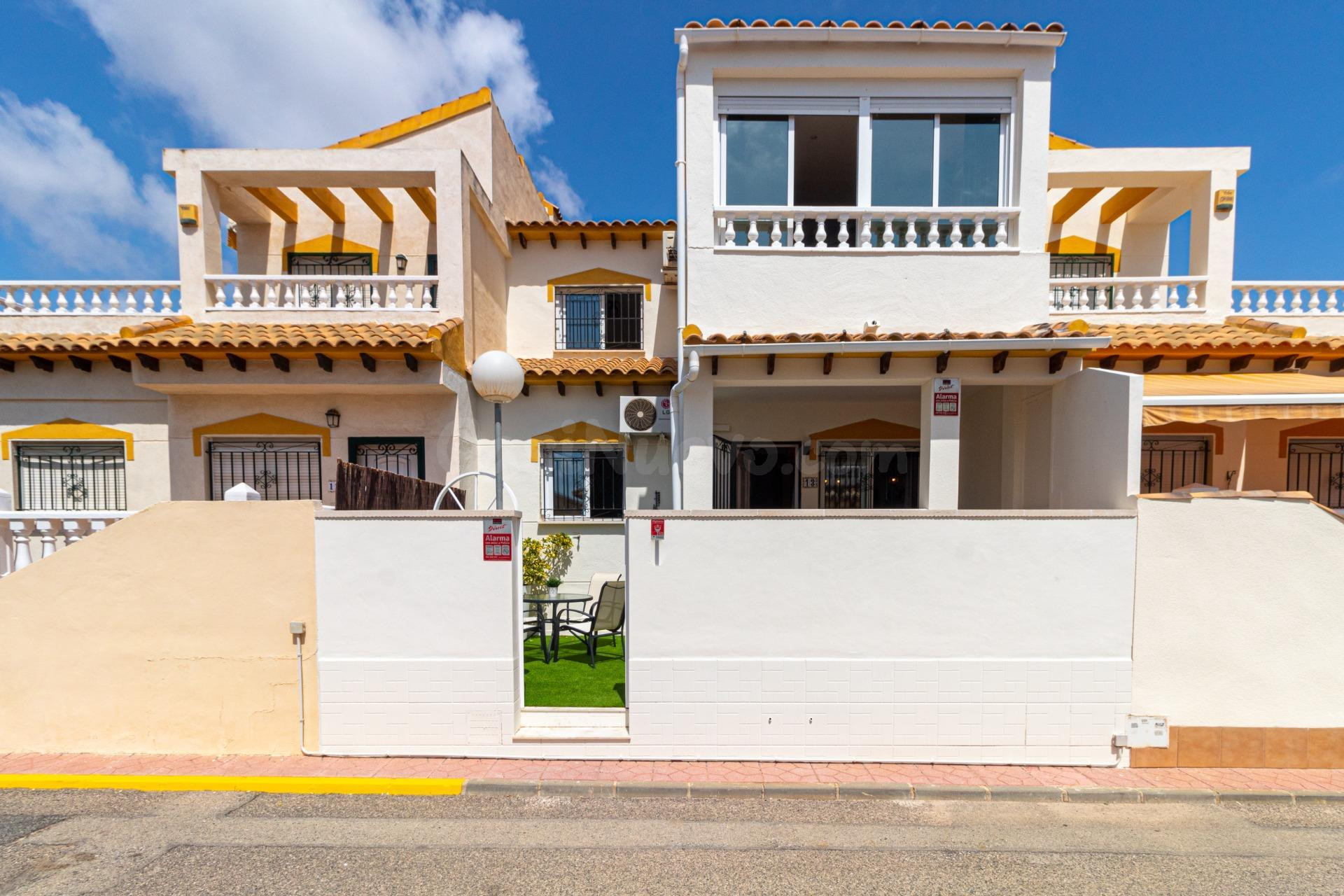 ADOSADO DE 3 DORMITORIOS 2 BAÑOS EN LOS ALTOS ( ORIHUELA COS - foto 3