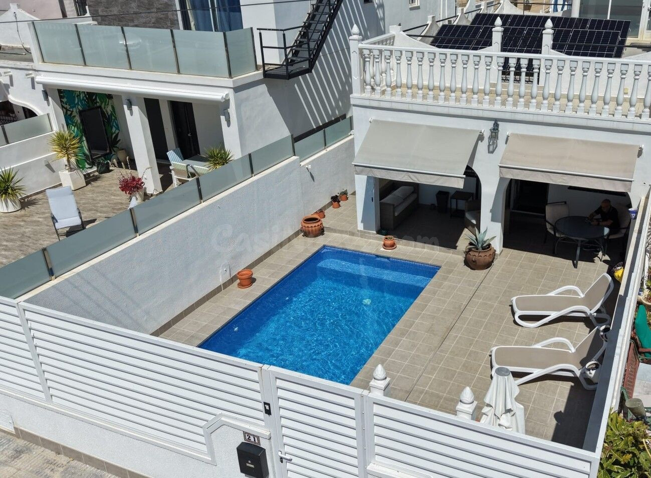 VILLA DE 2 DORMITORIOS Y 1 BAÑO EN ORIHUELA COSTA (VILLAMART - foto 5