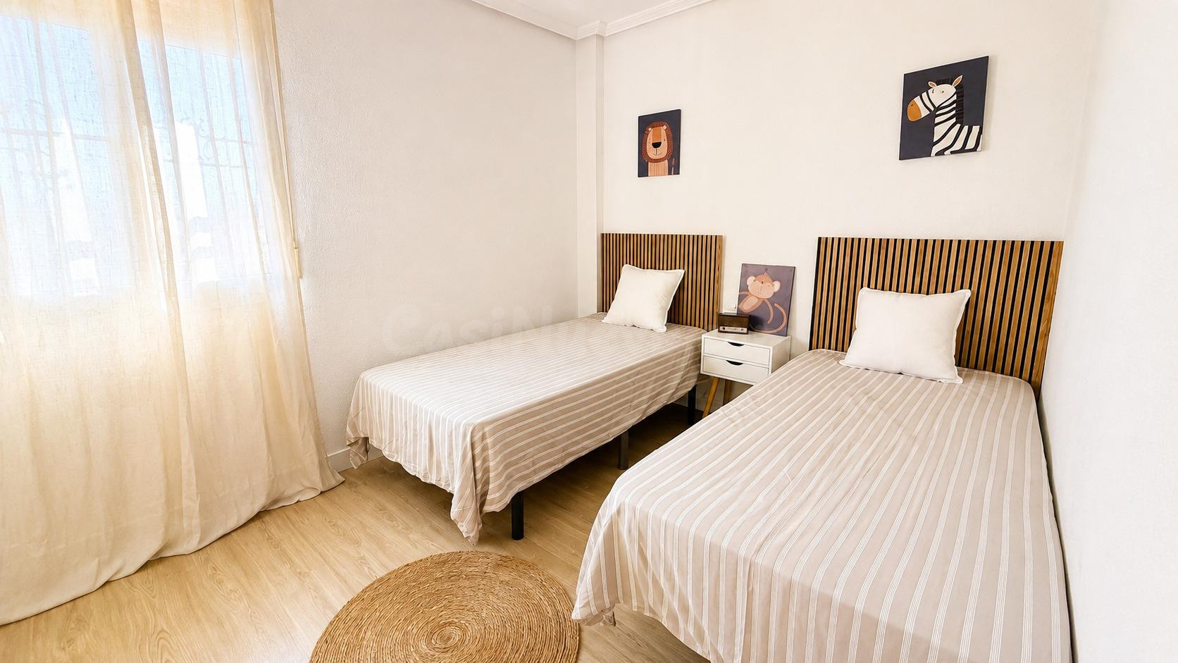 Piso reformado de 2 dormitorios con terraza y 2 piscinas en  - foto 5