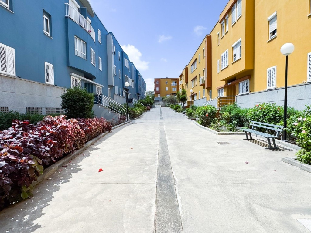 Oportunidad Única: OPORTUNIDAD DE COMPRA EN CALLE CAMELIA –  - foto 2