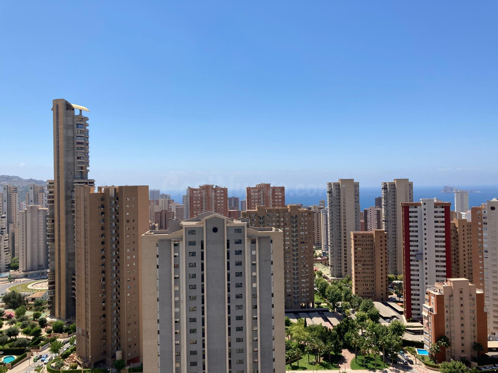 Se alquila amplia vivienda de 1 dormitorio con terraza y vis - foto 3