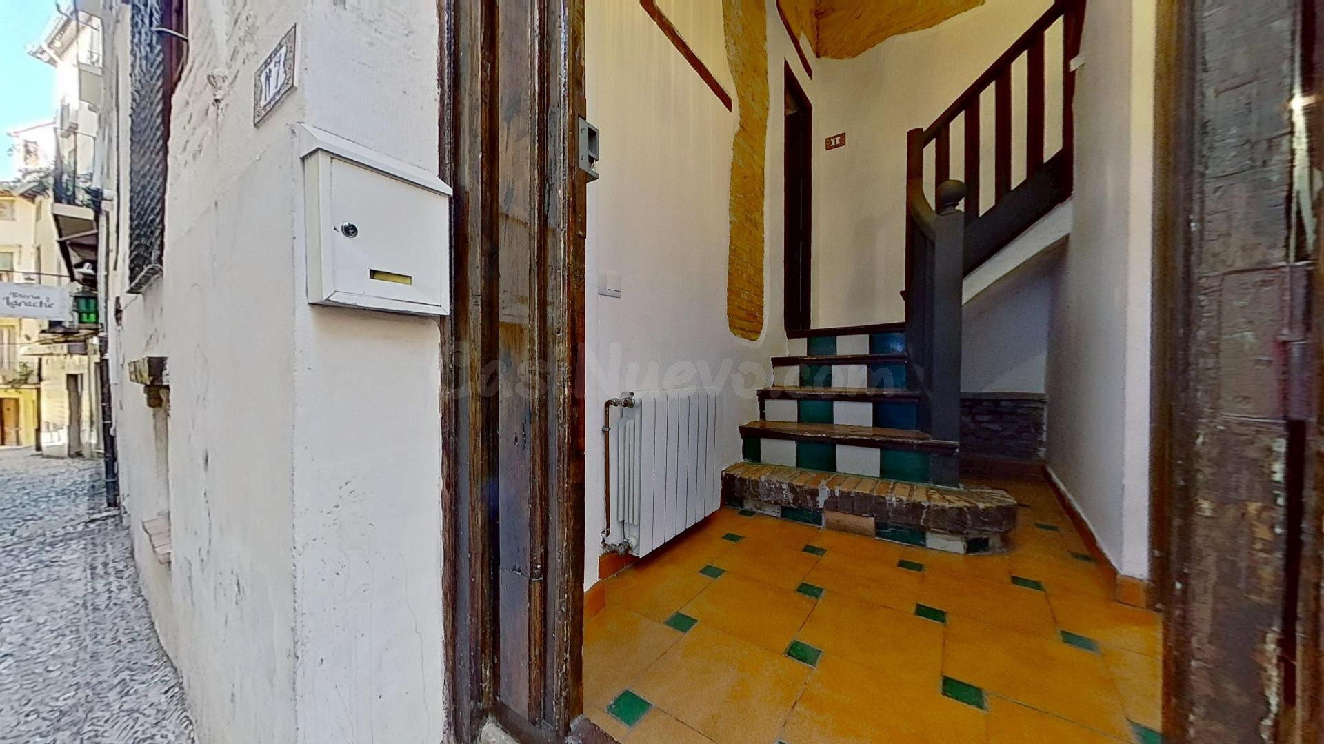 Edificio turístico con cambio de uso a Hostal - foto 2
