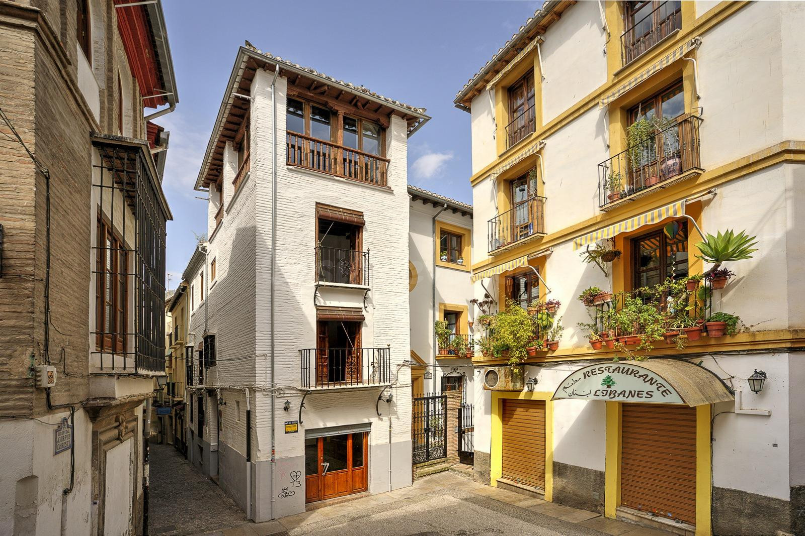 Edificio turístico con cambio de uso a Hostal - foto 3
