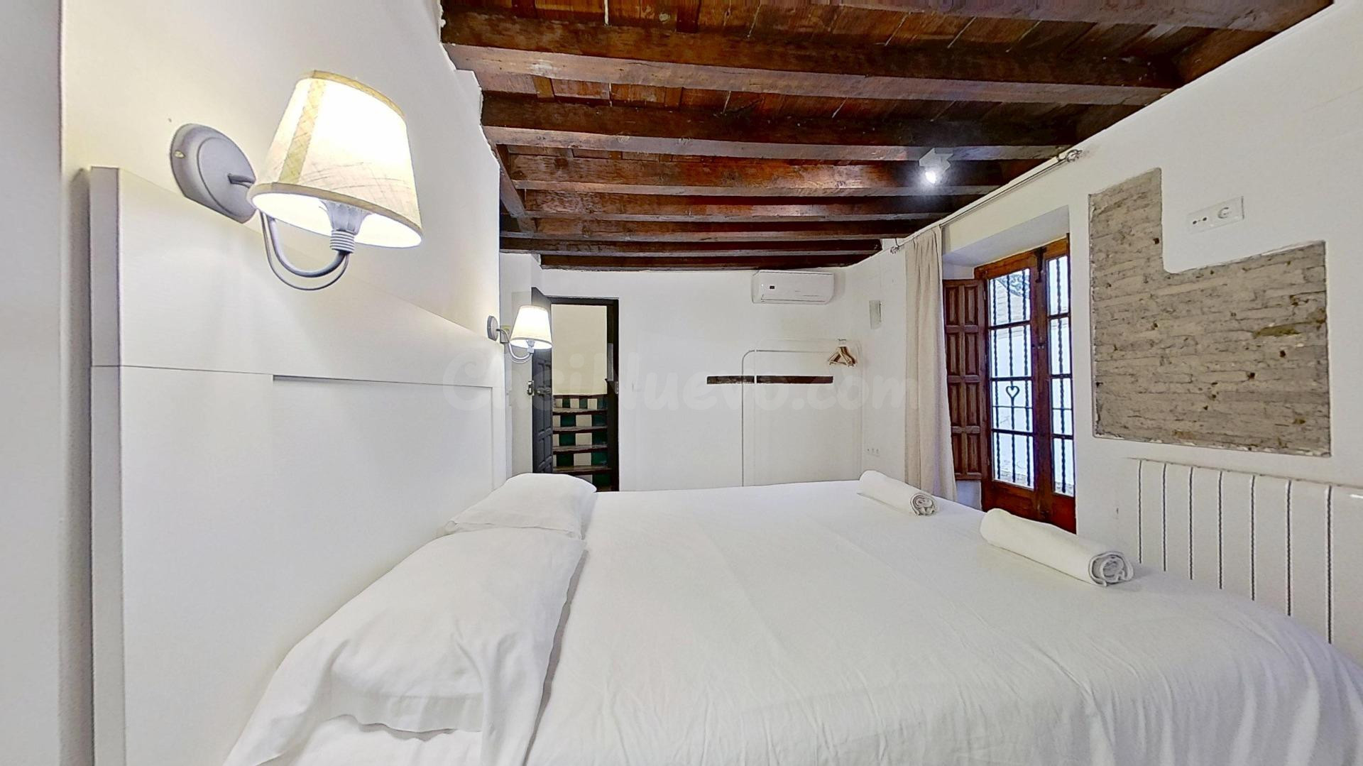 Edificio turístico con cambio de uso a Hostal - foto 5