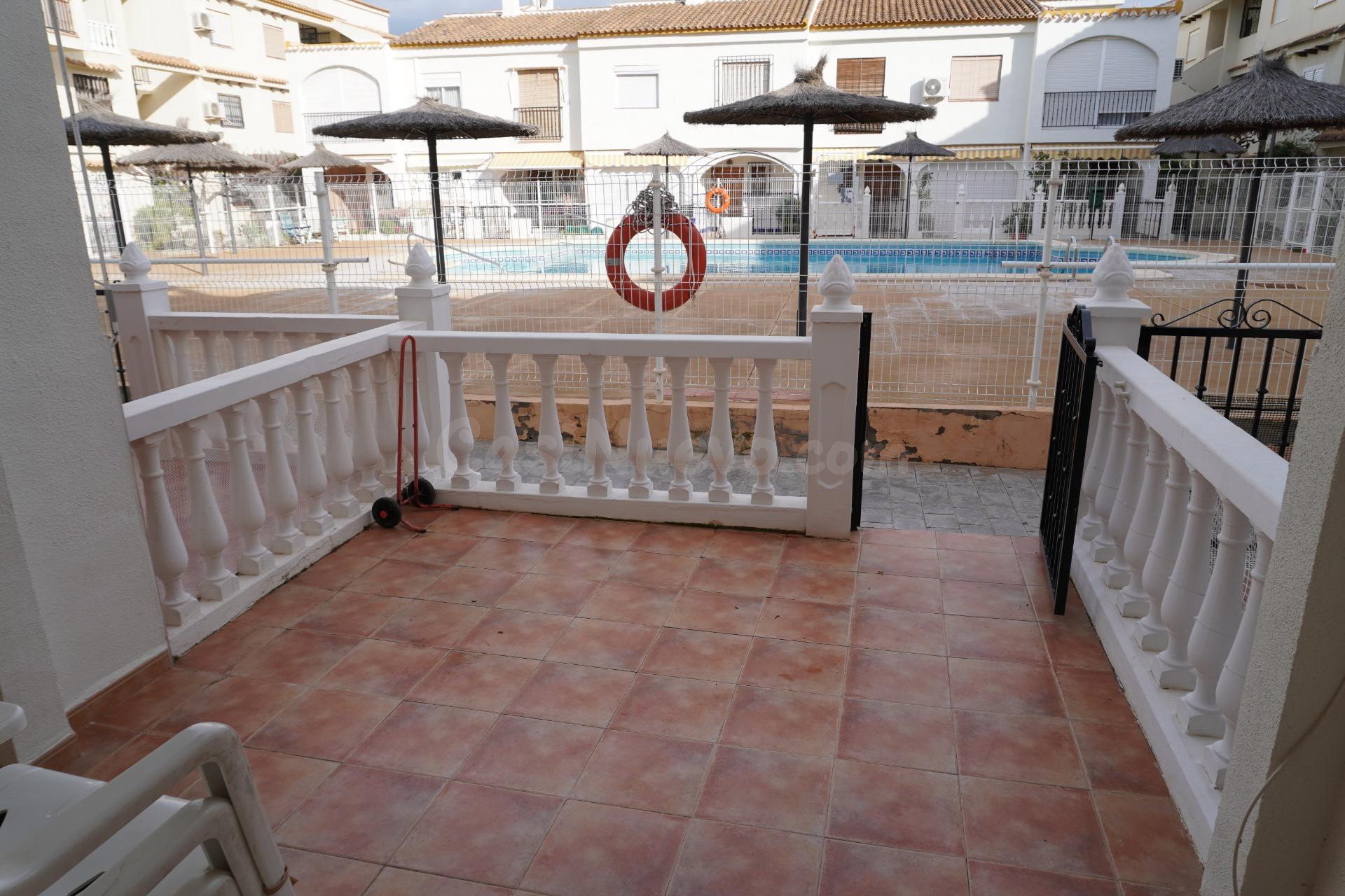 DÚPLEX CON PISCINA PARA TODO EL AÑO