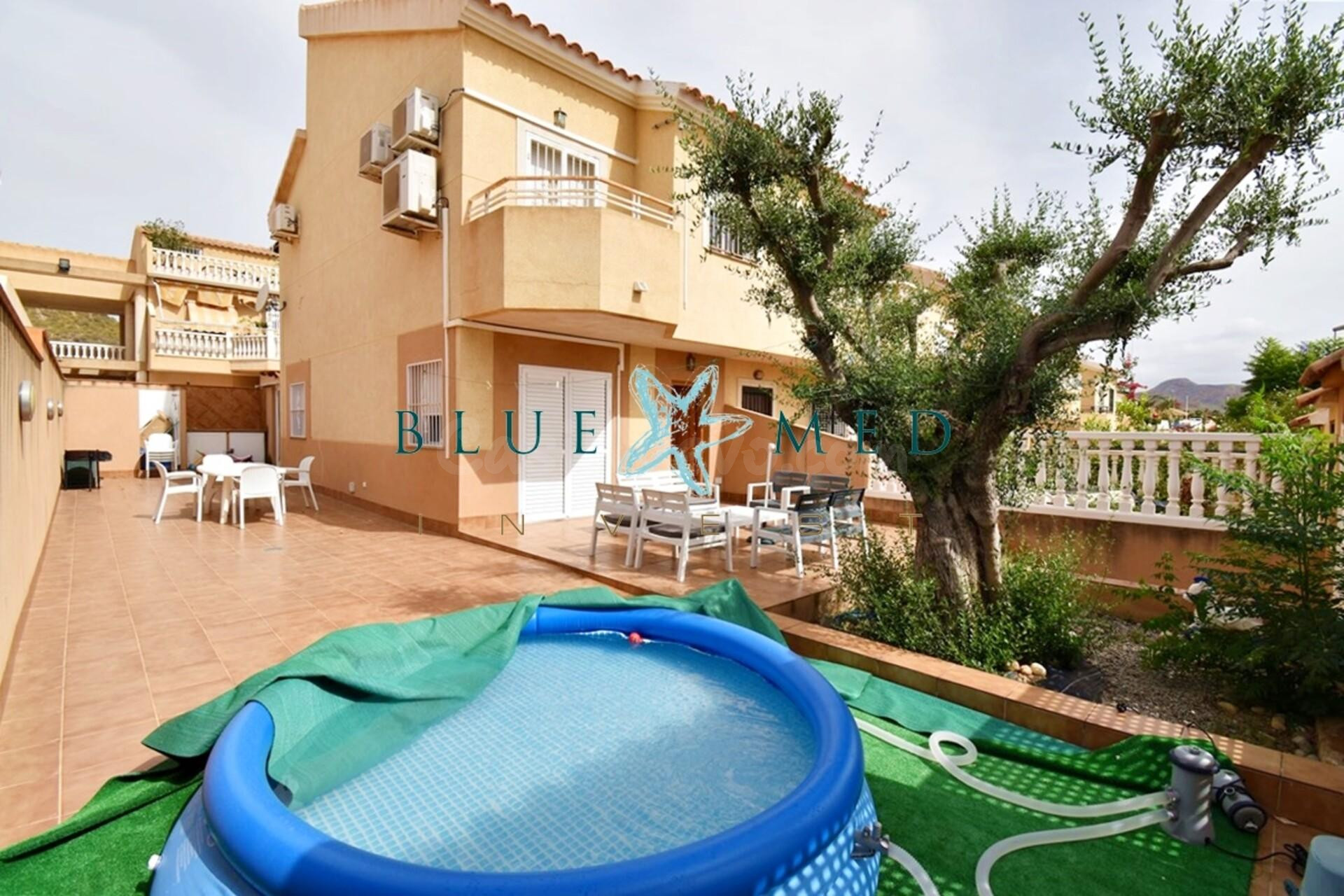 DÚPLEX CON ENCANTO Y GRAN PARCELA EN EL ALAMILLO - foto 4