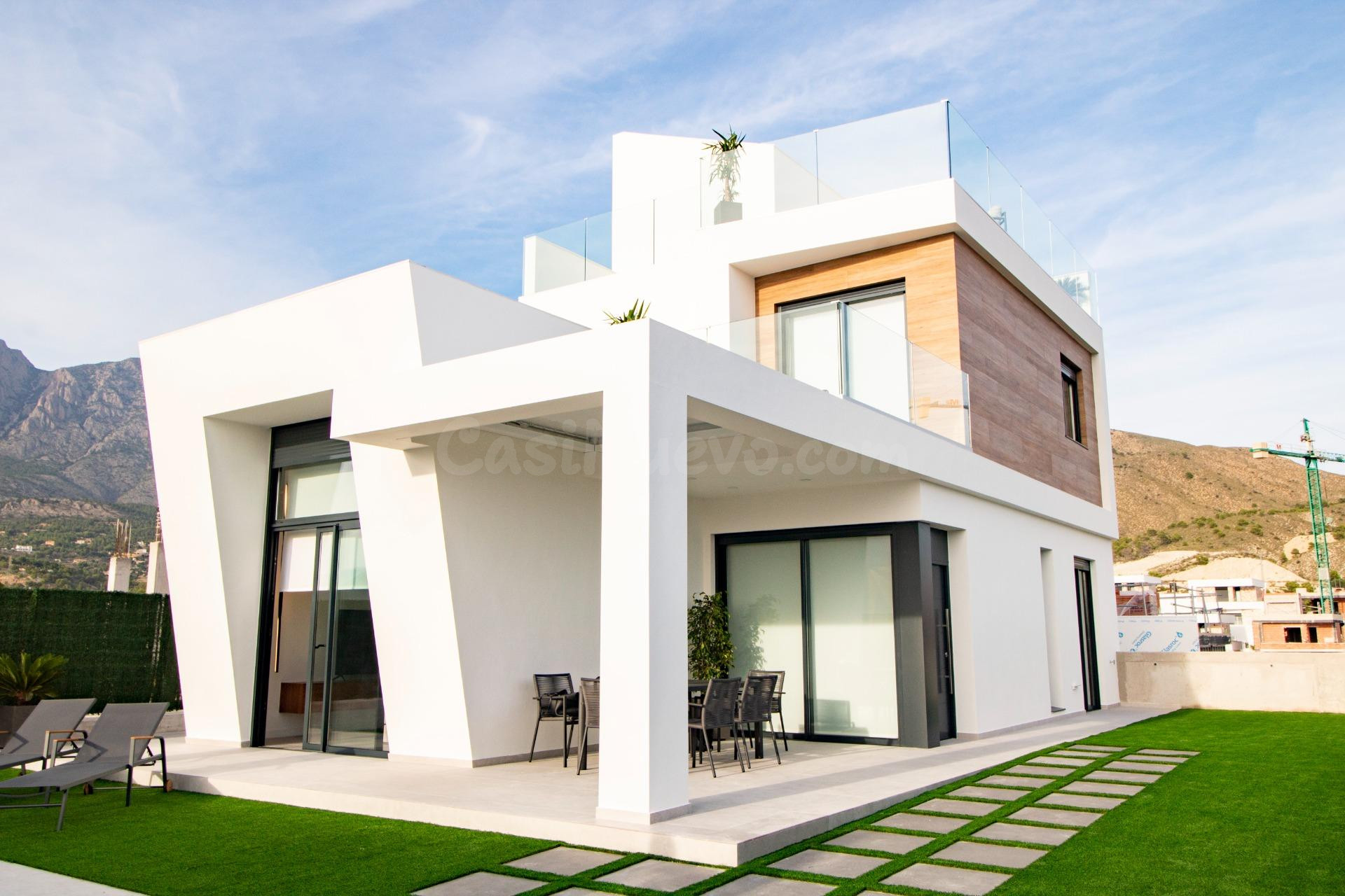 Villa de obra nueva en Finestrat - foto 2