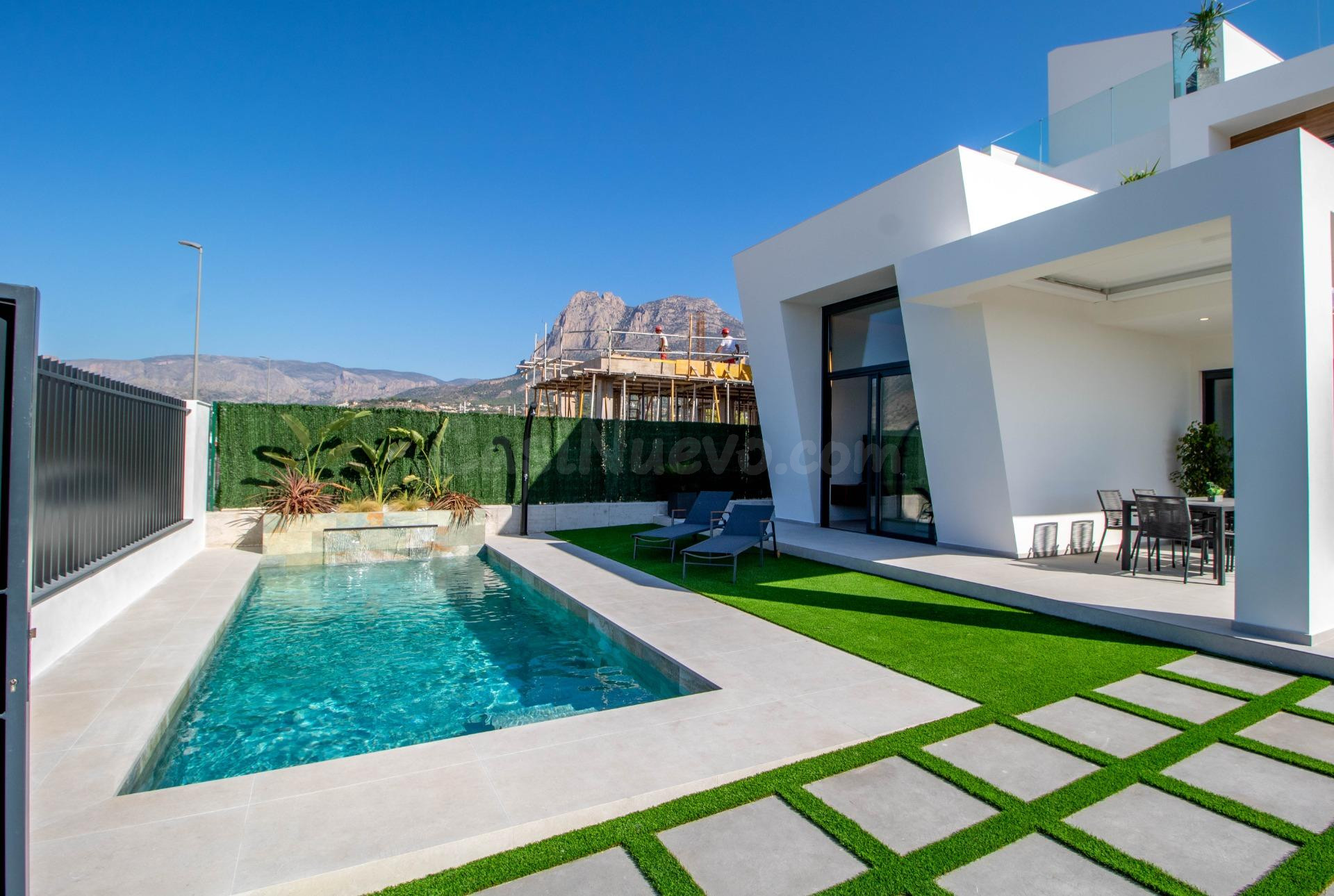 Villa de obra nueva en Finestrat - foto 3