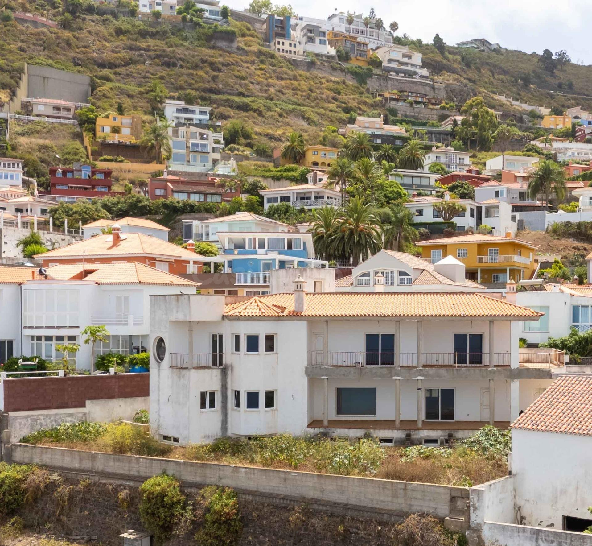 CHALET INDEPENDIENTE EN LA BARANDA