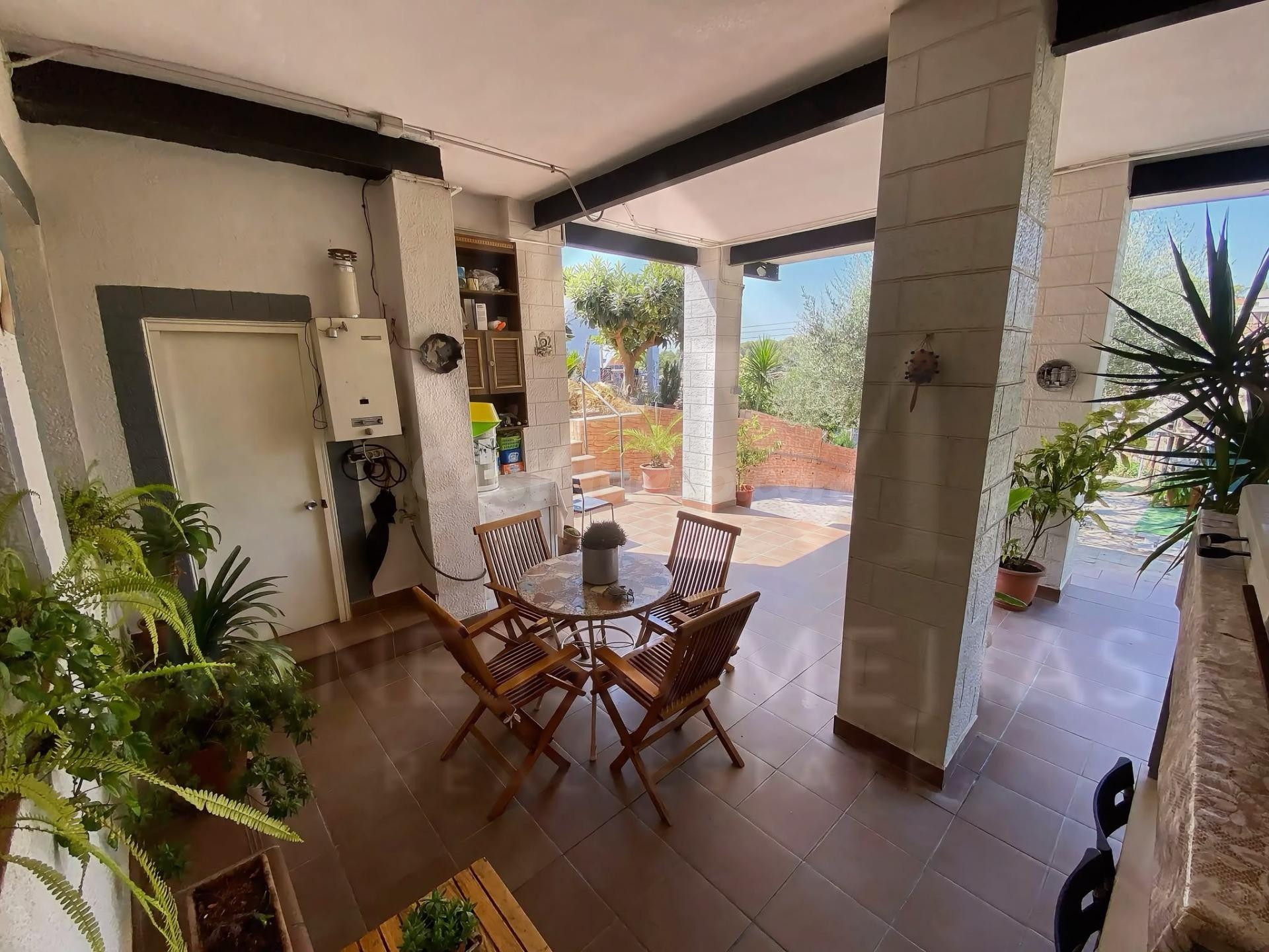 Encantadora Casa en Sentmenat: Tu Refugio de Tranquilidad - foto 2