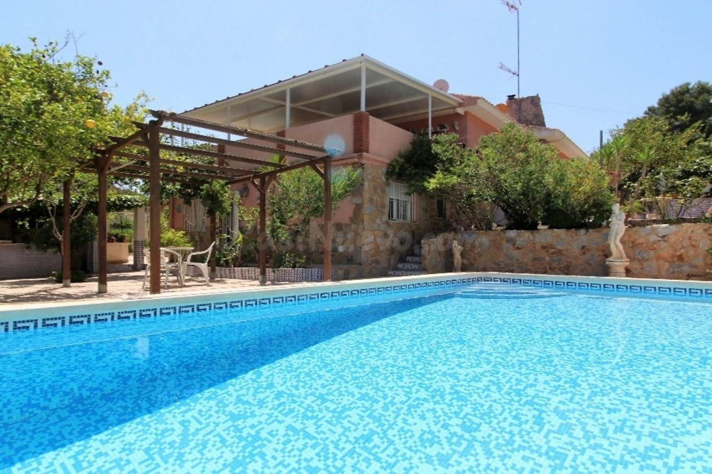 Villa espaciosa y bien conservada (aprox. 167 m2 - parcela d - foto 2