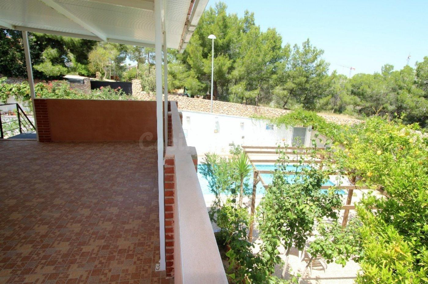 Villa espaciosa y bien conservada (aprox. 167 m2 - parcela d - foto 4
