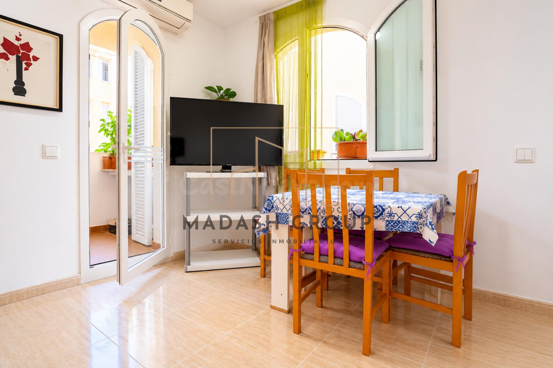 Estudio con parking y piscina a 5 minutos de la playa en Mont-roig.