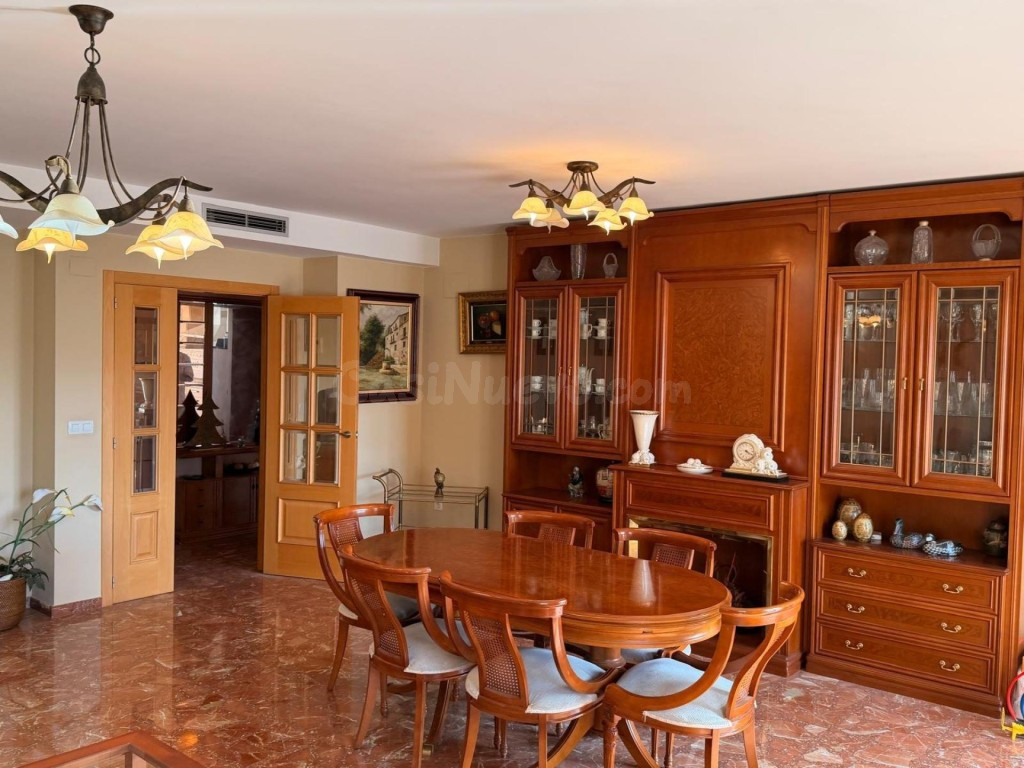 Ático dúplex con terrazas, garaje y trastero - foto 4