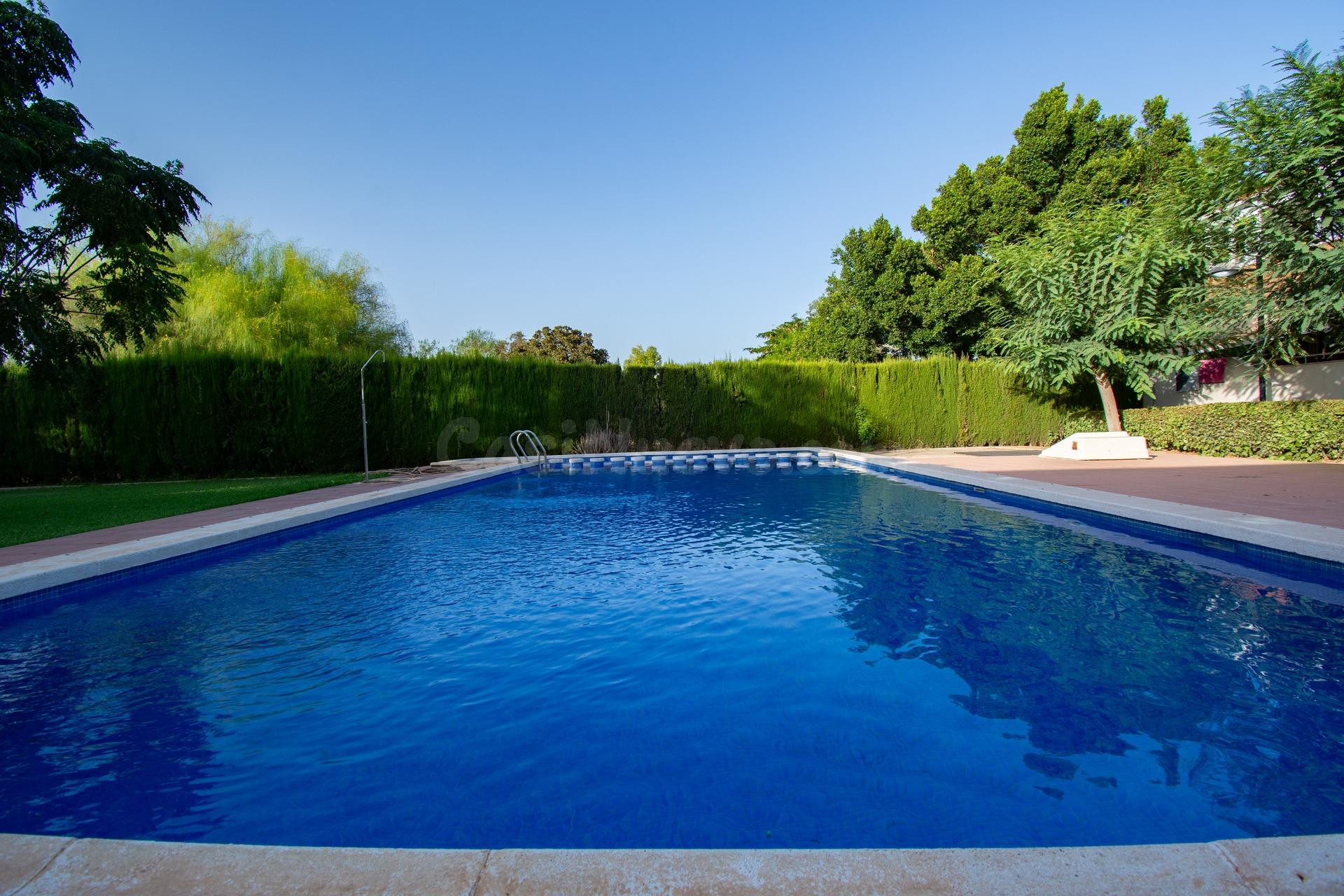 Exclusividad, diseño y calidad de vida en Polígono Residencial Santa Ana. - foto 4