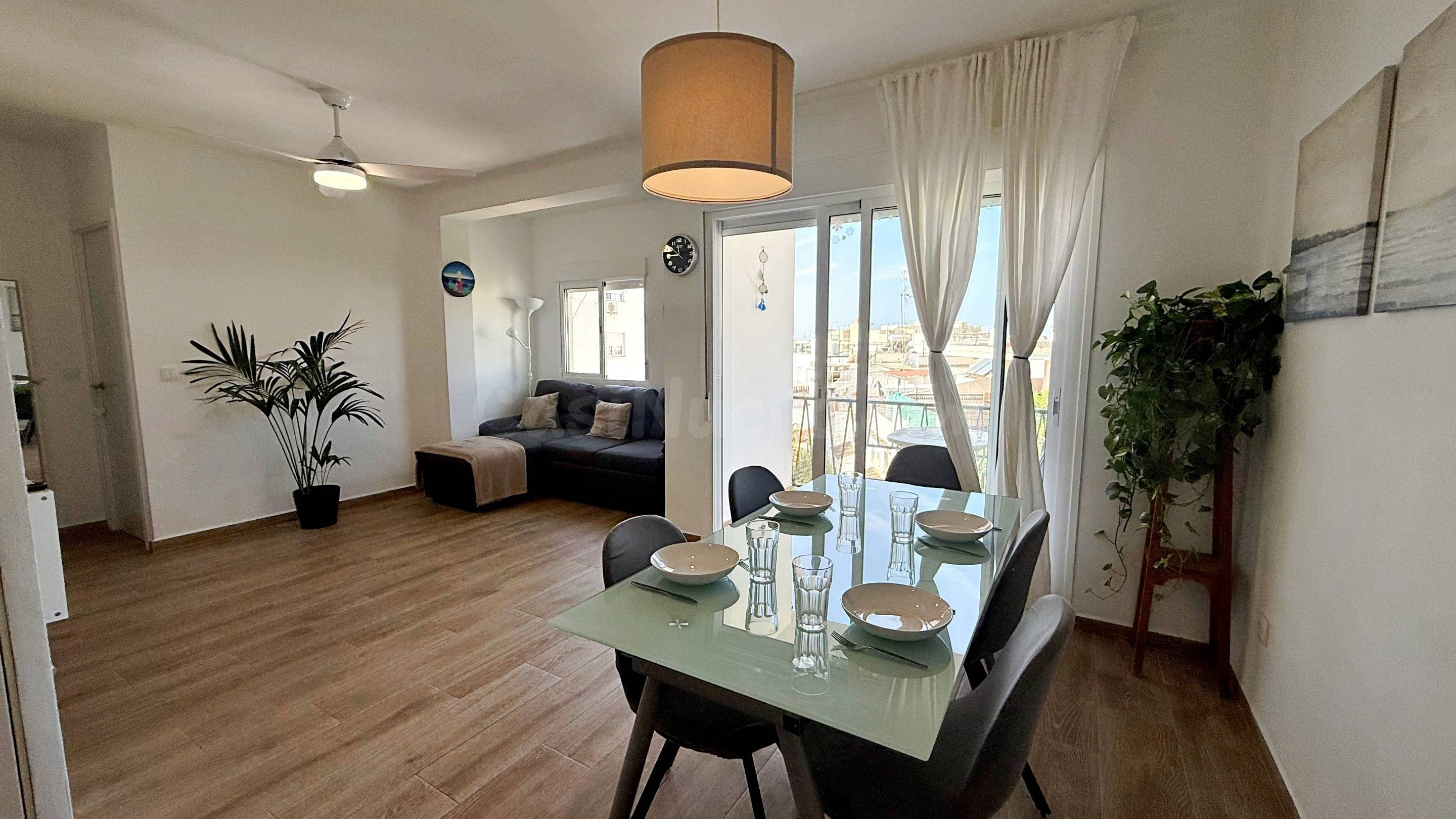 APARTAMENTO CON 3 DORMITORIOS EN EL CORAZÓN DE NERJA