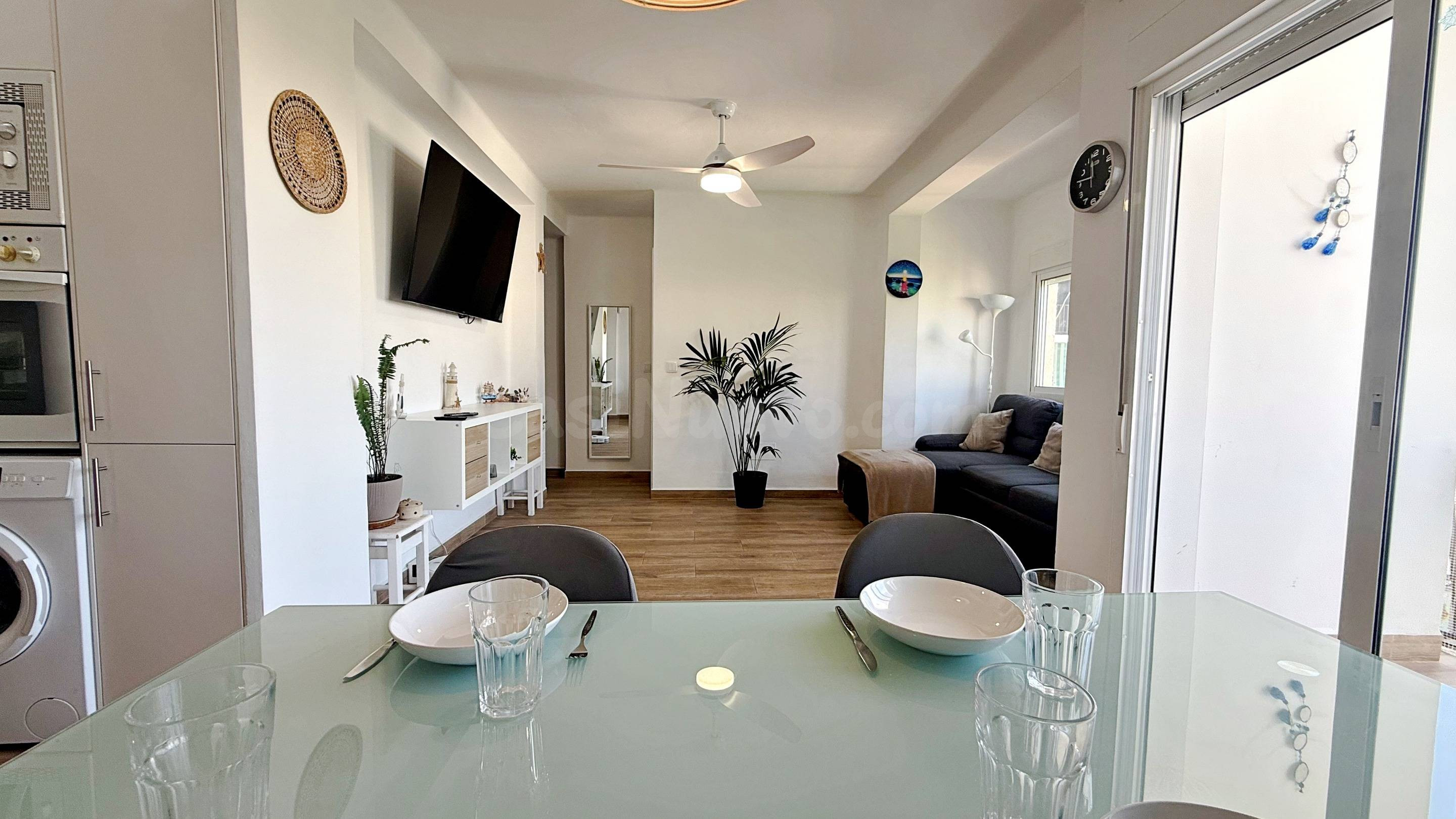 APARTAMENTO CON 3 DORMITORIOS EN EL CORAZÓN DE NERJA - foto 3