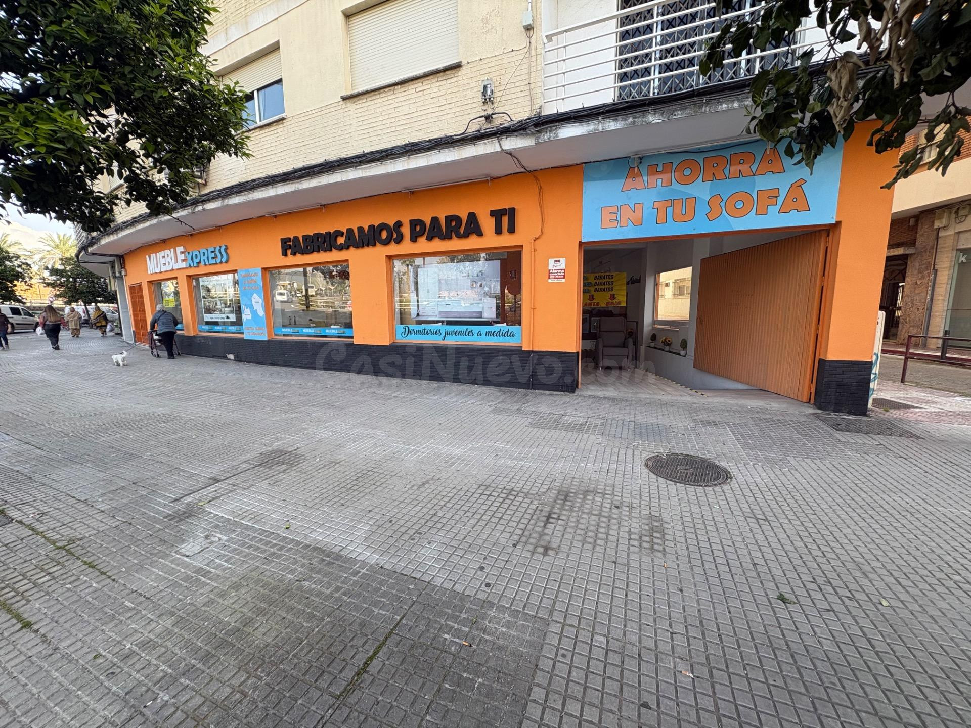 D. Local comercial en venta en Glorieta Ibn Zaydun - foto 2
