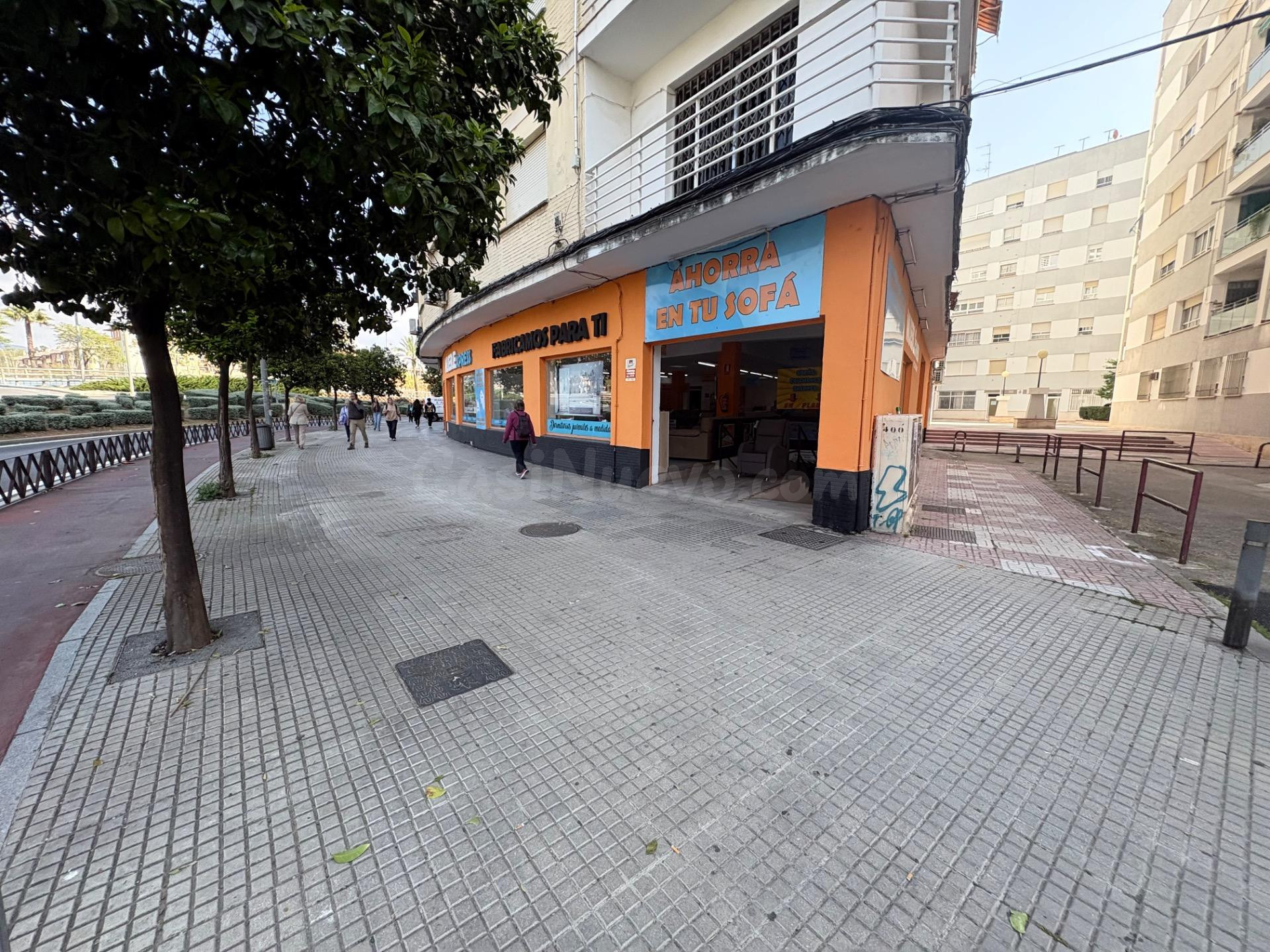 D. Local comercial en venta en Glorieta Ibn Zaydun - foto 3