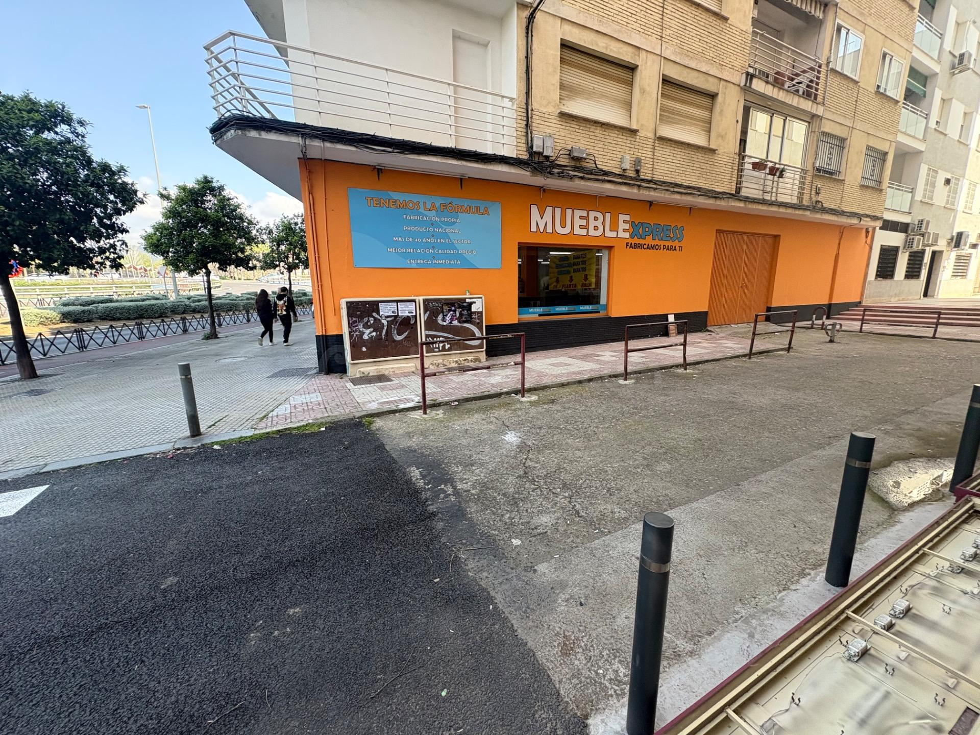 D. Local comercial en venta en Glorieta Ibn Zaydun - foto 4