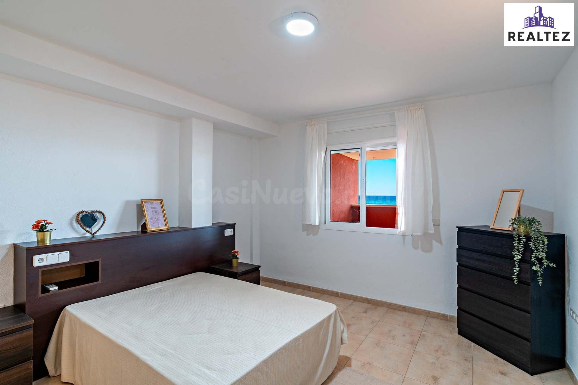 Piso en venta en Aguadulce con gran terraza y garaje incluid - foto 3