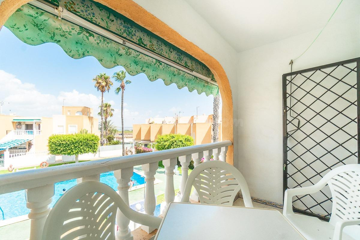 LUMINOSO ATICO DUPLEX CON SOLARIUM Y PARKING PRIVADO EN TORR - foto 4