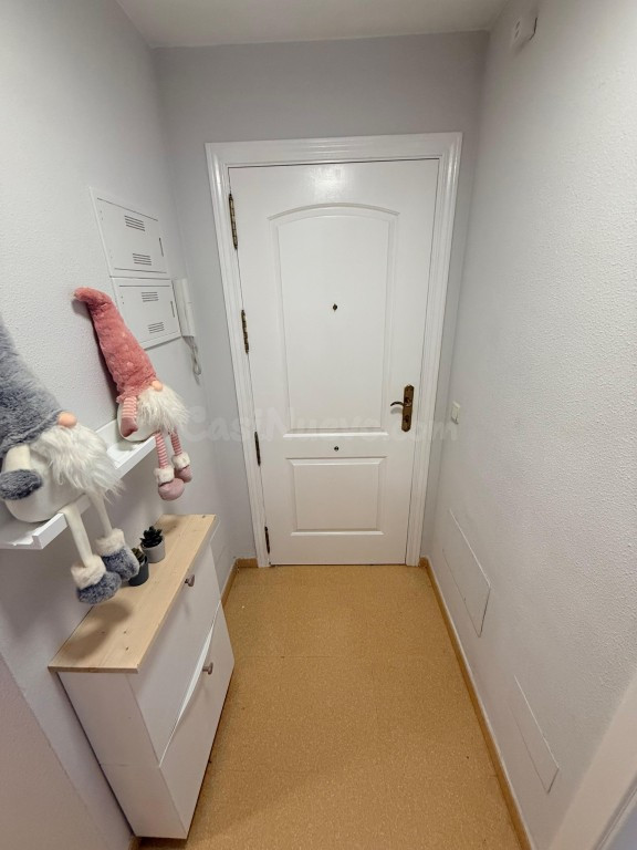¡Tu hogar ideal te espera! Piso moderno y reformado en ubica - foto 2