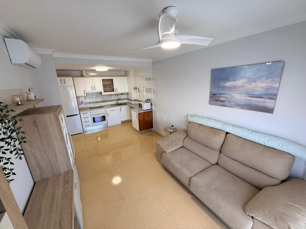 ¡Tu hogar ideal te espera! Piso moderno y reformado en ubica - foto 5