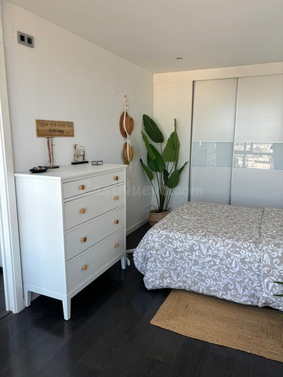 Exclusivo apartamento reformado con impresionantes vistas al - foto 3