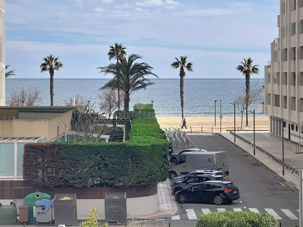 Apartamento de 2 dormitorios con vistas al mar en Santa Margarida