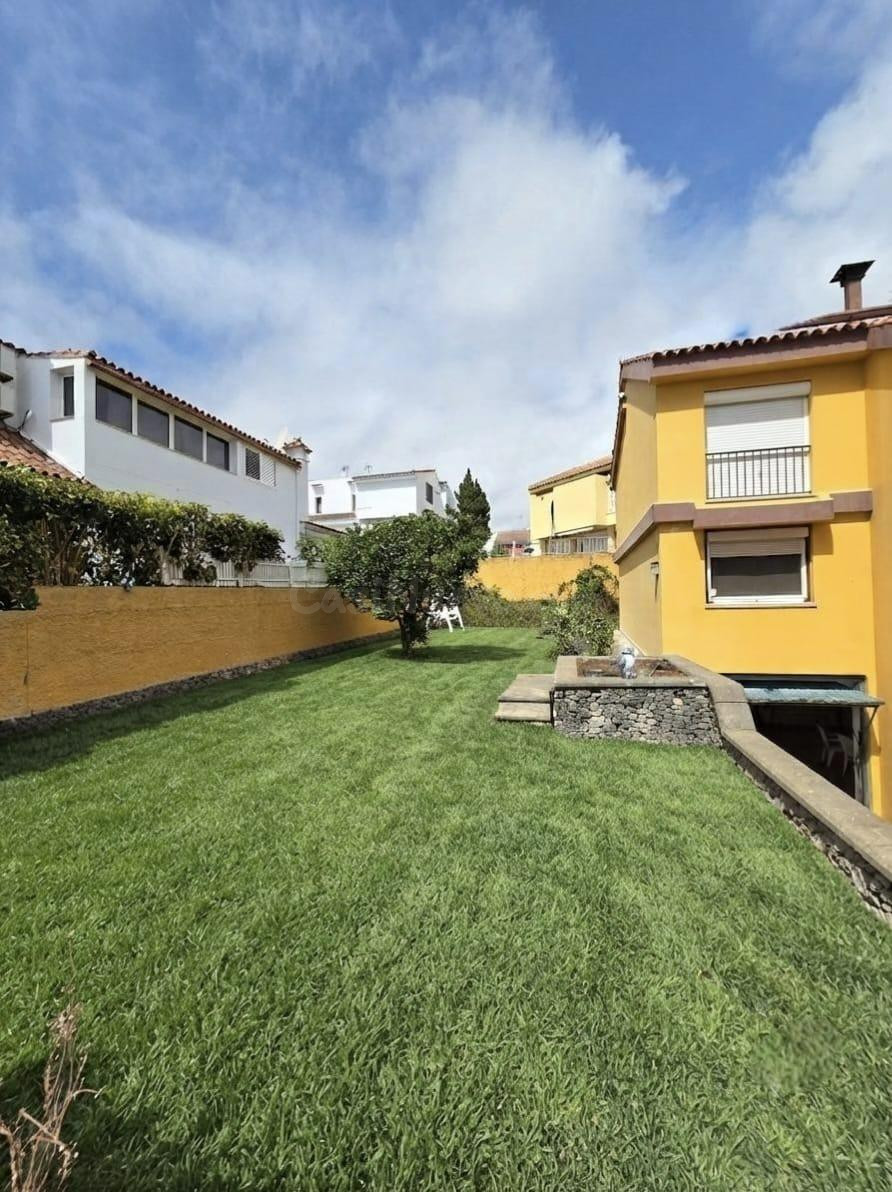 Chalet al lado de campo de golf en zona residencial de alto  - foto 4