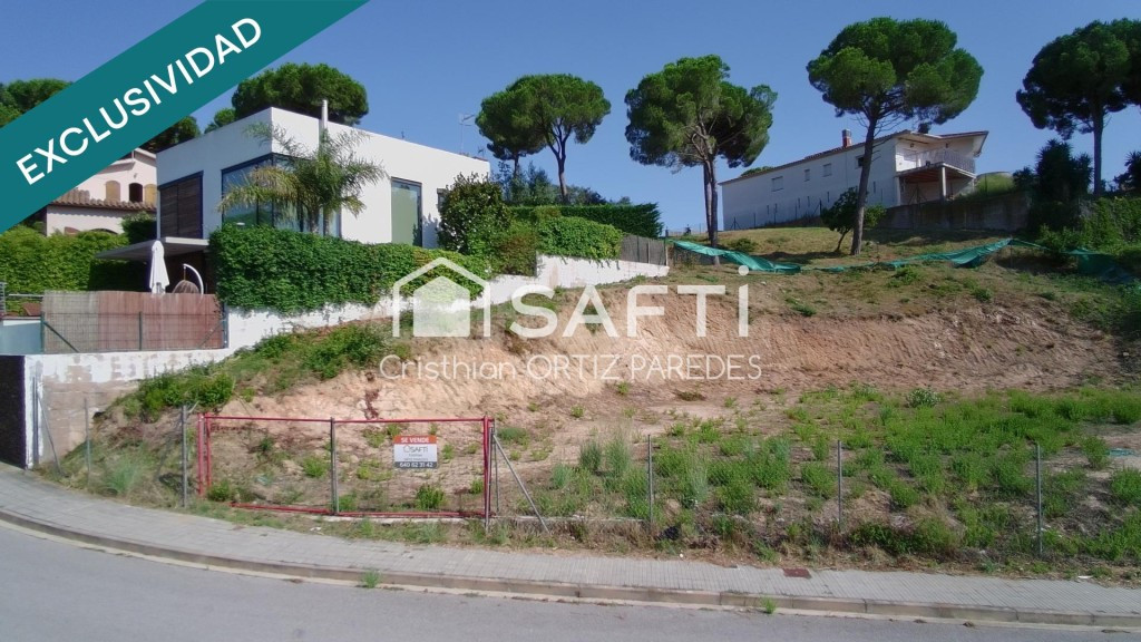 Parcela urbana de 904 m² en Sant Daniel