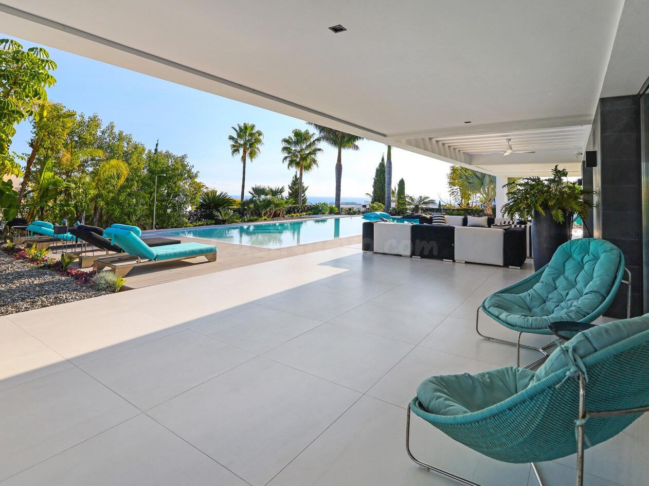 VILLA DE LUJO EN BENAHAVIS CON VISTAS AL MAR - foto 4