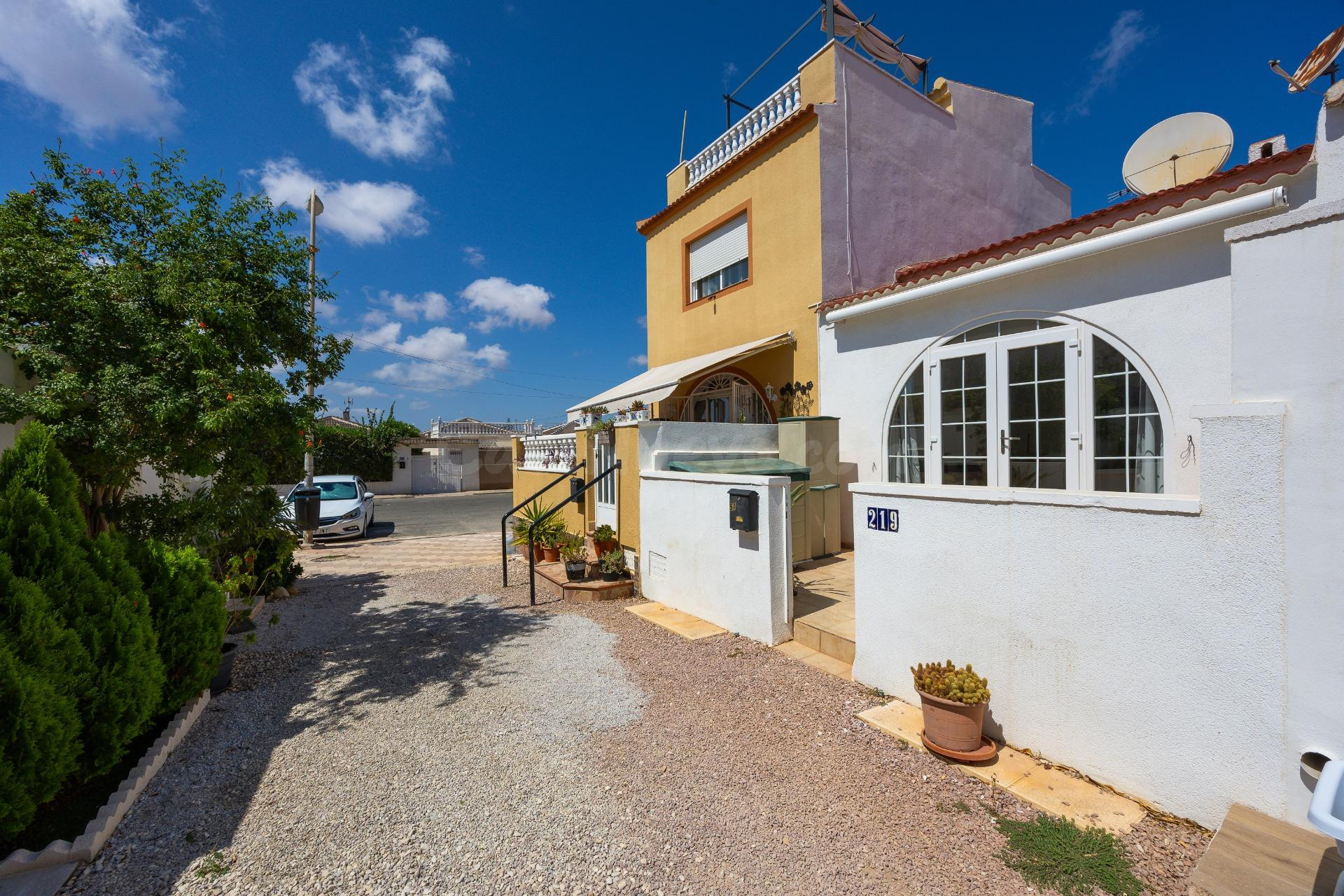 Charming South-Facing 1-Bedroom Apartment in El Chaparral, Torrevieja