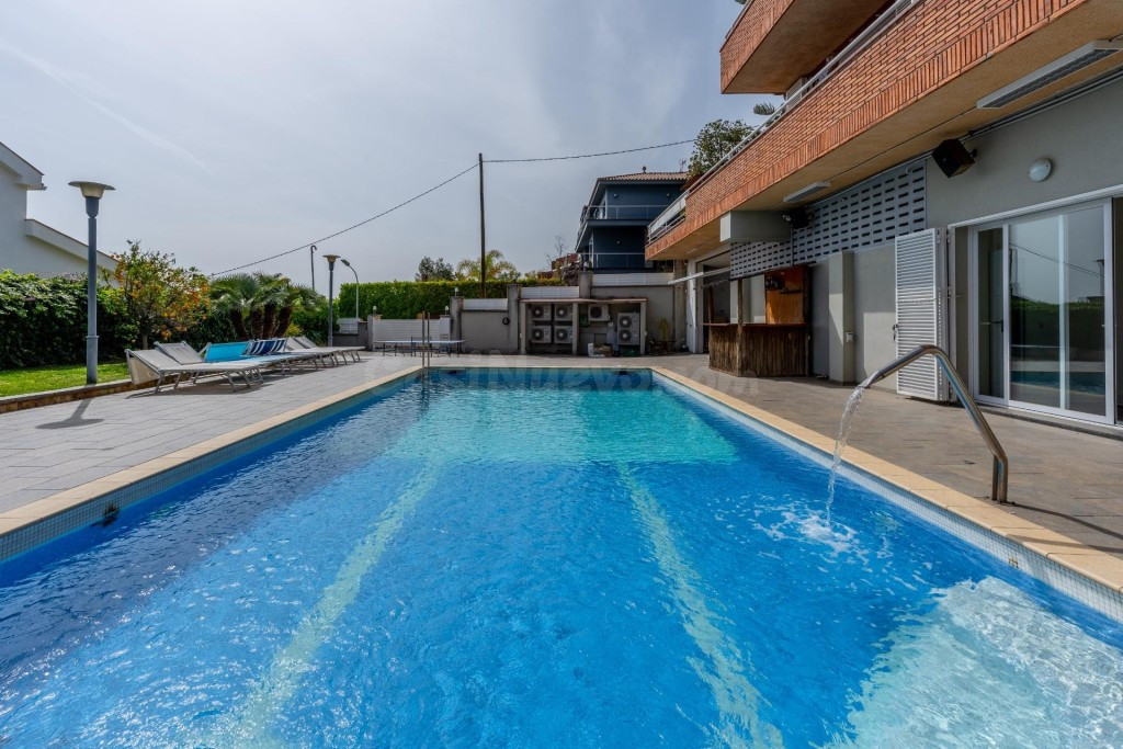 Casa o chalet independiente en venta en calle de les Alzines - foto 4